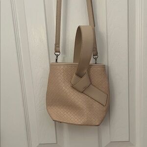 Tan Woven Handbag
